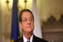 Η φάρσα της 