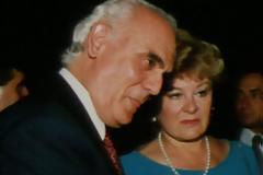 Ένταλμα σύλληψης σε βάρος της αδελφής της Γκούντρουν Tσοχατζοπούλου