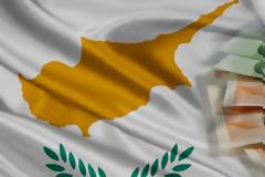 Κύπρος: Η αυτοκρατορία αντεπιτίθεται