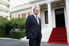 Κρύος ιδρώτας στο Μαξίμου
