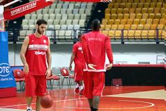 ΜΕ... ΕΙΚΟΝΕΣ Η ΤΕΛΕΥΤΑΙΑ ΠΡΟΠΟΝΗΣΗ ΤΩΝ ΠΡΩΤΑΘΛΗΤΩΝ ΕΝΟΨΕΙ ΜΑΚΑΜΠΙ *PHOTOS*