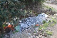 Καταγγελία ενός ξένου κατοίκου της Καλύμνου για το ανεξέλεγκτο πέταμα μπάζων στο νησί