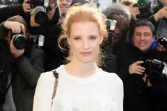 Τζέσικα Τσαστέιν: 3 διαφορετικά beauty looks