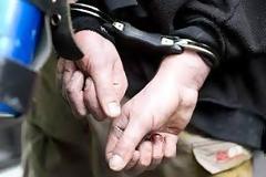 Άρτα: Εκτός από τον παράνομο αλλοδαπό μετέφερε και λαθραίο καπνό