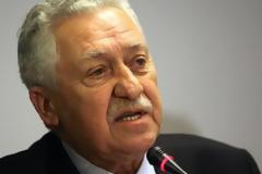 Mε 39 πυρετό ο Φώτης Κουβέλης