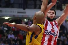 Εντός έδρας ήττα για τον Ολυμπιακό από την Μακάμπι, τραυματίας ο Πάουελ