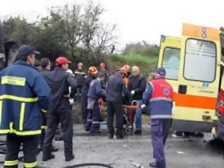 Φωτογραφία για Αίμα και συντρίμμια στην άσφαλτο της Κρήτης