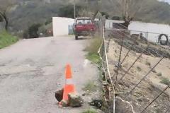 Aιτωλ/νία: Καθίζηση στον κεντρικό δρόμο στη Σκουρτού