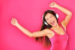8 καθημερινοί και ανέξοδοι τρόποι για να γυμναστείτε εκτός... γυμναστηρίου