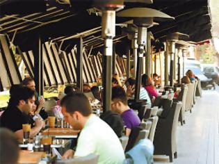 Φωτογραφία για Οι καφετέριες στην Ελλάδα είναι όλες γεμάτες