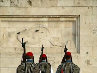 Φωτογραφία για Εύζωνες: η ιστορία και η στολή τους