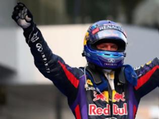 Φωτογραφία για Formula 1: Νικητής ο Φέτελ στο επεισοδιακό GP της Μαλαισίας
