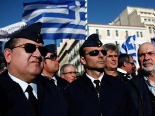 Φωτογραφία για Μεγάλη ένταση στις «γραμμές» των αποστράτων