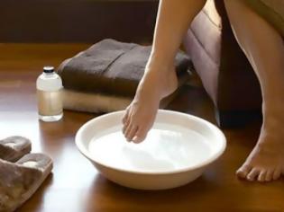 Φωτογραφία για Ποδόλουτρο με γάλα για χαλάρωση