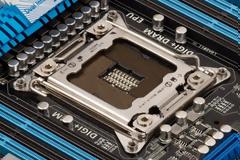 Η Intel θα κατασκευάζει LGA-platform επεξεργαστές ως το 2015