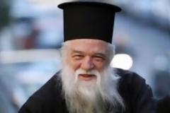 Kαλαβρύτων Αμβρόσιος: Σήμερα γιορτάζουν οι Ελληνες, εκτός από το ΠΑΜΕ και τη Ρεπούση