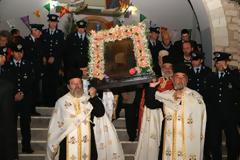 Εκατοντάδες πιστοί στη λιτανεία της Ευαγγελίστριας Ηγουμενίτσας!