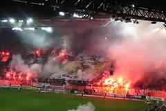 ΕΡΥΘΡΟΛΕΥΚΟΣ ΣΥΝΑΓΕΡΜΟΣ ΓΙΑ ΠΑΟΚ