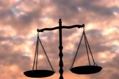 ΚΟΜΙΖΟΝΤΑΣ ΓΛΑΥΚΑ ΕΙΣ ΚΥΠΡΟΝ ΚΑΙ ΓΙΟΥΡΟΓΚΡΟΥΠ : Κανένα κούρεμα τραπεζικῶν καταθέσεων δέν εἶναι καθ' ἑαυτό νόμιμο!