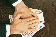 Για μια ακόμη φορά ασυνεπής ο ΕΟΠΠΥ προς τους φαρμακοποιούς -σε κατασχέσεις προχωρούν προμηθευτές