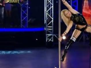 Φωτογραφία για Βίντεο: Η ξανθιά pole dancer με τις 3 εκατ. επισκέψεις στο YouTube