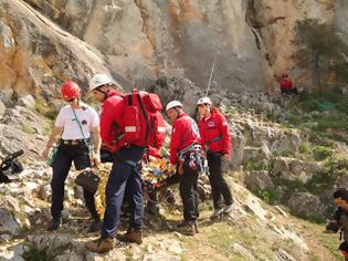 Φωτογραφία για Εκπαίδευση σε βασικές αρχές διάσωσης για όλους από την Ελληνική Ομάδα Διάσωσης