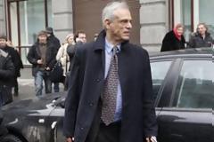 «Καταστροφή η έξοδος από το ευρώ»