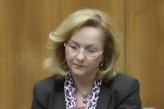 Προκλητική η Φέκτερ: Να τηρήσει τους όρους η Κύπρος για να πάρει τα 10 δισ. ευρώ