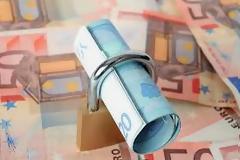 Για αδυναμία καταβολής μισθών προειδοποιούν οι εργοδότες της Κύπρου