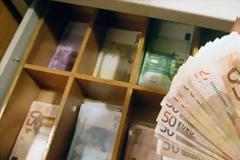 Aπλήρωτοι εργαζόμενοι στον Δήμο Νεάπολης-Συκεών