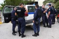 Μάχιμοι αστυνομικοί: ''Πολεμάμε '' 14ώρες την ημέρα χωρίς ούτε ένα μπουκάλι ...νερό!
