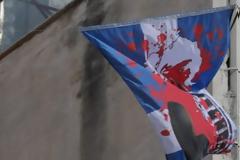Δείτε τη σημαία που κρέμασε ο Δημήτρης Κολλάτος - Τι λέει για το περιστατικό μέσα από το κρατητήριο