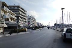 Σήκωσε χρηματοκιβώτιο από ουζερί στο Βόλο