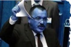 Αρνήθηκε να απολογηθεί...(γιατί ούρησε την είσοδο του Mega)