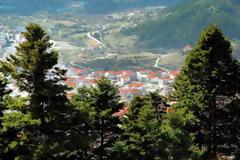 Τα δυο συνεχόμενα τριήμερα 