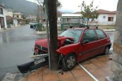 Αμαλιάδα: Τροχαίο στην Κουρούτα με σοβαρό τραυματισμό 20χρονου
