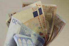 Τέλος οι τριετίες στους μισθούς;
