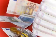 Όταν υποκλινόμαστε στους Γερμανούς από τα γεννοφάσκια μας!