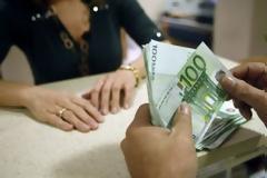 Αυξήθηκαν οι καταθέσεις τον Φεβρουάριο