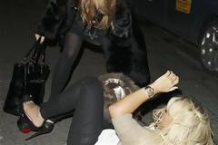«Τύφλα» στο μεθύσι η Billie Faiers