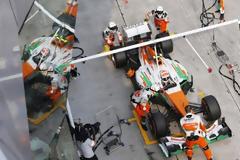 Mercedes και Force India μαζί..