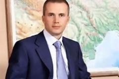Διπλά εκατομμυριούχος ο γιος του Ουκρανού προέδρου, Αλεξάντρ Γιανουκόβιτς