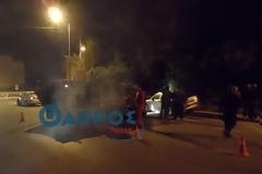 ΠΡΙΝ ΛΙΓΟ: Φορτηγό παρέσυρε παρκαρισμένα αυτοκίνητα έξω από το παλιό Νοσοκομείο [Photo & Video]