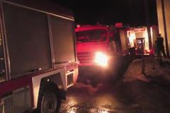 Στις φλόγες τυλίχτηκε ανθοπωλείο στη Νίκαια