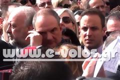 Δάκρυσε ο Καραμανλής στο Βόλο