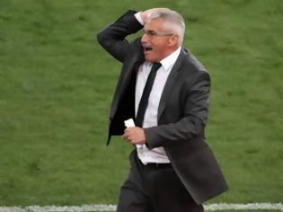 Φωτογραφία για Εκτός εαυτού ο Φάμπρι, ψύχραιμη η διοίκηση του δείχνει την έξοδο