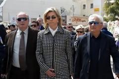 Έδιωξαν τη Ζέτα Μακρή από την κηδεία του Θανάση Nάκου!