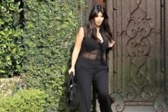 ΣΚΑΝΔΑΛΟ: H ψεύτικη εγκυμοσύνη της Kim Kardashian!