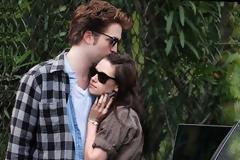 Kristen Stewart- Robert Pattinson: Πιο ερωτευμένοι από ποτέ ξεκίνησαν μαθήματα γκολφ