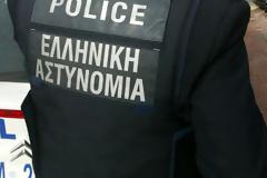 Αχαΐα: Αποδοκιμάστηκε αξιωματικός της ΕΛ.ΑΣ. σε κηδεία αστυνομικού
